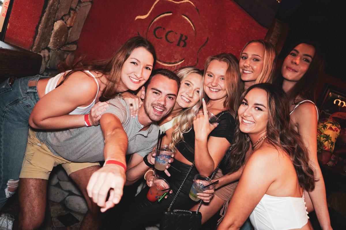 Best Rainy Day Drinking Bars in Tampa